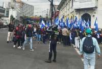Decenas de militantes del movimiento CREO se concentran en el parque El Arbolito