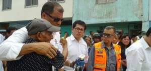 En su recorrido el Mandatario subray&oacute; que la reconstrucci&oacute;n requerir&aacute; de un "esfuerzo gigantesco". 