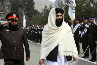 Los talibanes controlan a la Policía y Fuerzas Armadas para imponer castigos bajo la sharia. 