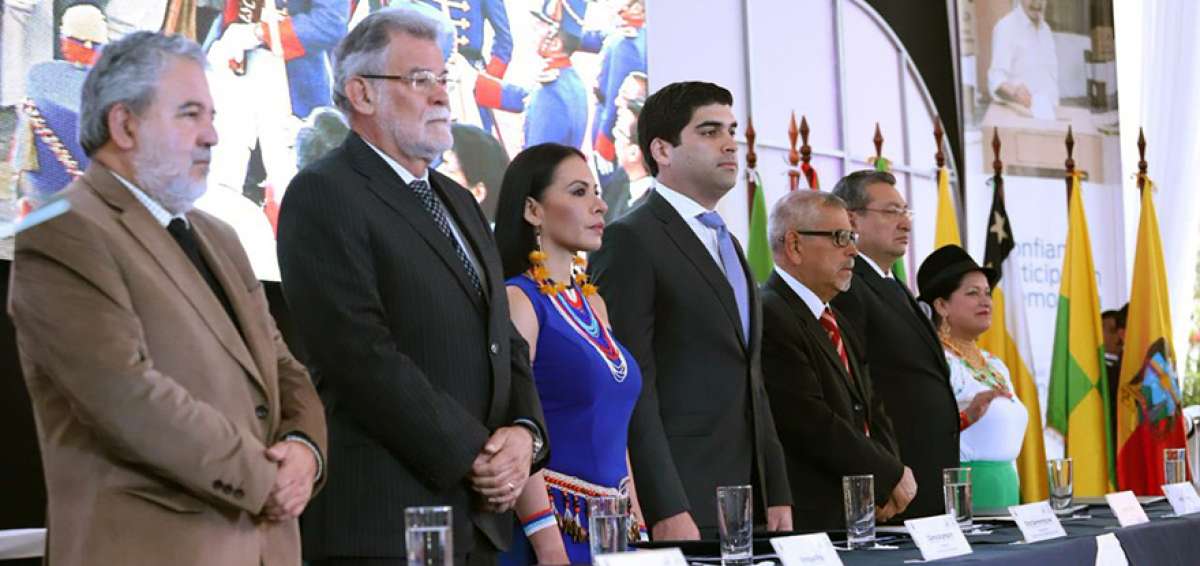 El vicepresidente de la Rep&uacute;blica, Otto Sonnenholzner, fue parte del acto inaugural de la jornada electoral del 24 de marzo.