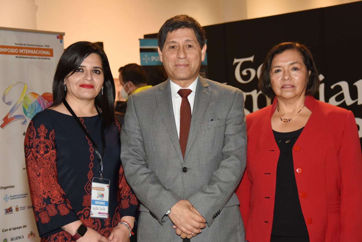 Carmen Cecilia Soria, Dr. Fernando Ponce León S.J., Dra. Ruth Ruiz
