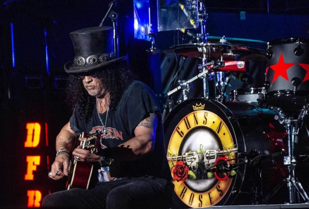 En un show en Bogotá, la icónica banda de rock Guns N’ Roses recordó a Palestina con uno de sus clásicos temas.