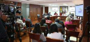 Consejeros de CNE alistan descargos tras evaluaci&oacute;n