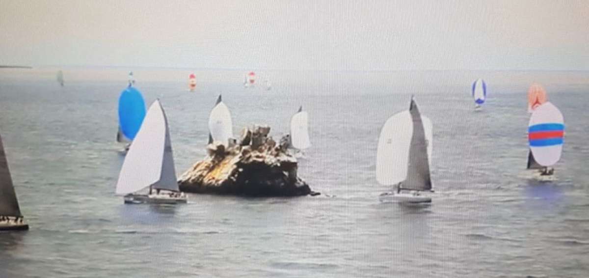 Veleros del mundo compiten para promocionar a Gal&aacute;pagos