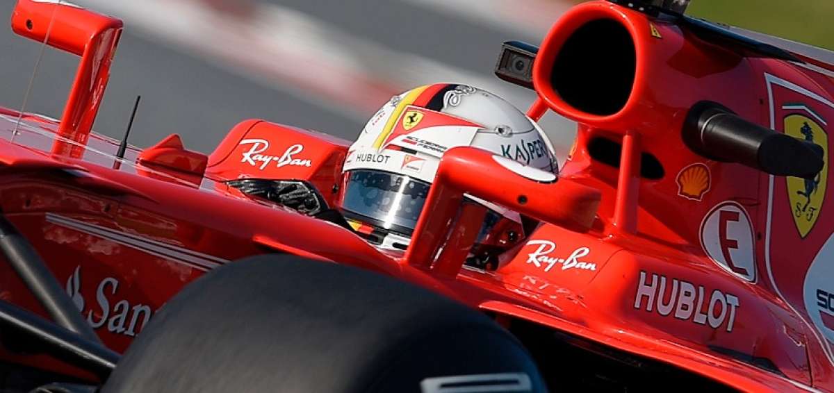 Vettel fue la estrella del d&iacute;a en los entrenamientos de Montmel&oacute;