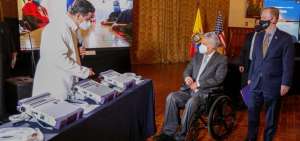 El presidente Len&iacute;n Moreno recibi&oacute; respiradores donados por el Gobierno de Estados Unidos en el marco de la emergencia sanitaria. 