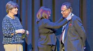 La medalla Carlos Zevallos se instaur&oacute; en 2009, para reconocer la labor de los miembros de la instituci&oacute;n. Miguel Castro / El Tel&eacute;grafo