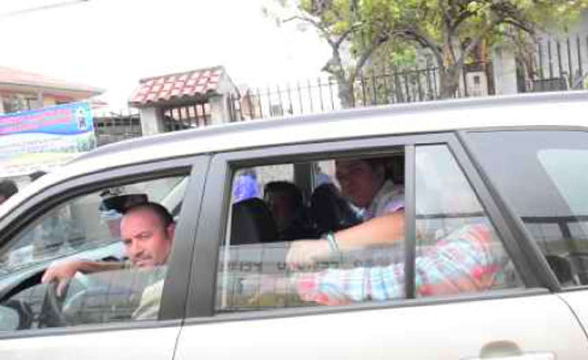 Incidentes en sesi&oacute;n de Comisi&oacute;n Ocasional para el Tratamiento de Enmiendas Constitucionales en Cuenca 