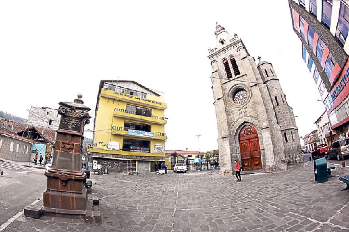 El albergue San Vicente de Pa&uacute;l, est&aacute; ubicado junto a la iglesia Medalla Milagrosa de Ambato. El Centro comparte espacio con otras obras sociales de la ciudad, tales como: la sede de Caritas en Tungurahua y grupos de apoyo a mujeres. FOTOS: ROBERTO CHAVEZ