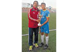 Nick Pugliese fue el primer estadounidense en jugar f&uacute;tbol en este pa&iacute;s de medio oriente.