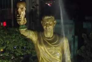 Un Messi de 21 metros: Calcuta levanta una estatua récord y el astro la presentará en remoto