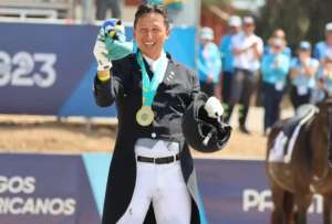 Julio Mendoza será el abanderado 