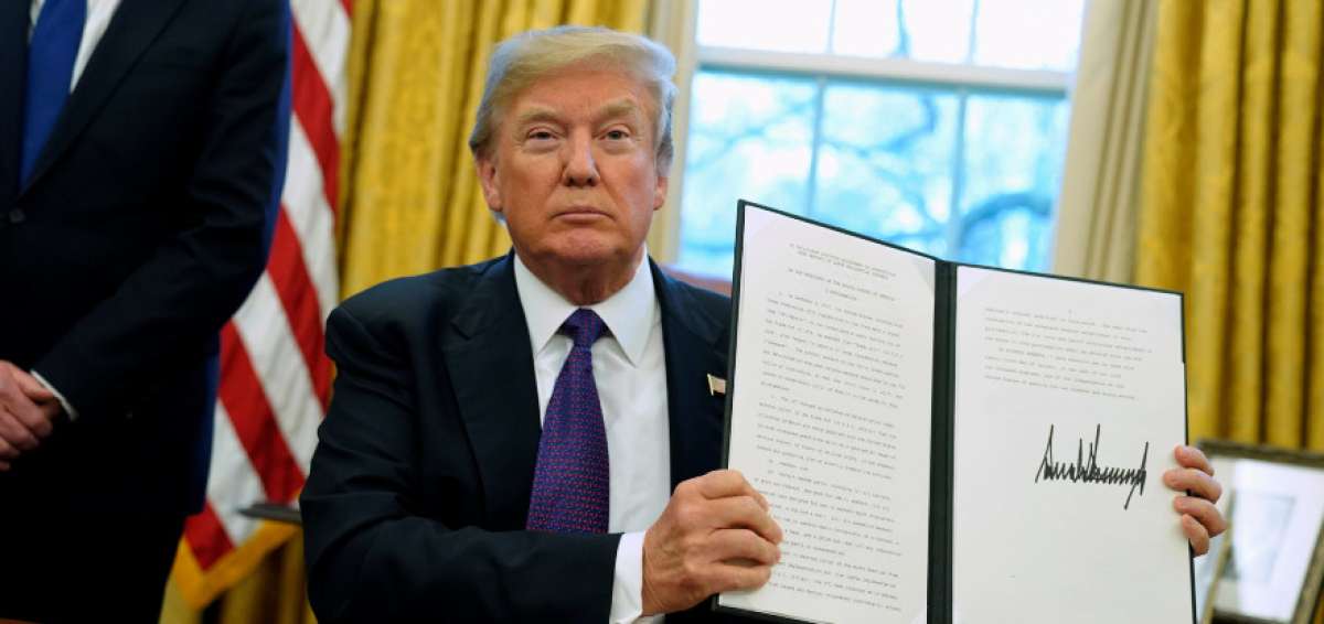 Trump firmar&aacute; hoy la imposici&oacute;n de aranceles sobre el aluminio y el acero