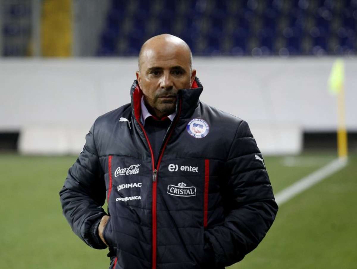 Federaci&oacute;n chilena de f&uacute;tbol admite inter&eacute;s por Sampaoli desde el exterior