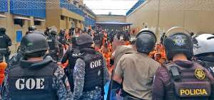 Durante el amotinamiento en El Rodeo, en Manab&iacute;, siete internos resultaron heridos. Adem&aacute;s, cinco que se escaparon fueron recapturados.