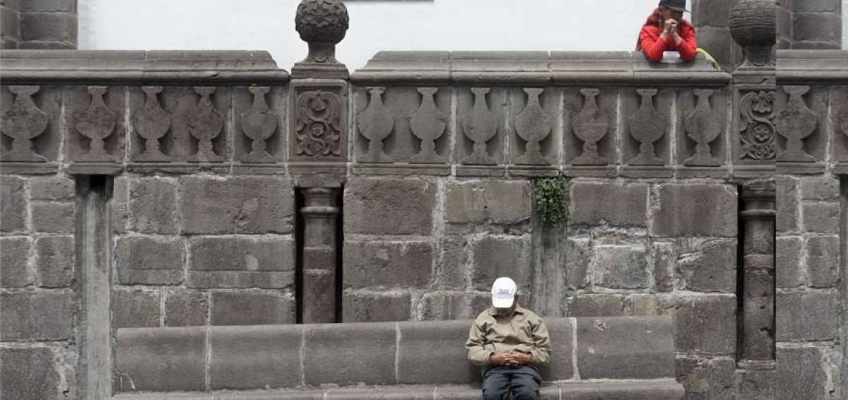 El envejecimiento del hombre y la mujer son diferentes, sin embargo, los casos de maltrato y discriminaci&oacute;n se dan por igual por parte de la familia y el entorno.