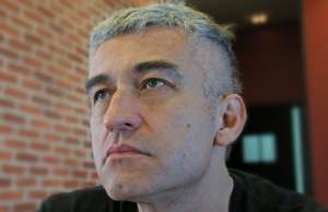 Jorge Gonz&aacute;lez es solista desde 2006 luego de la disoluci&oacute;n de Los Prisioneros. FOTO: Internet 