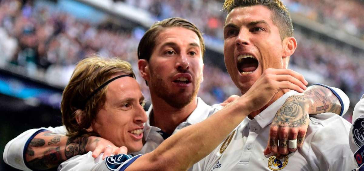 El Real Madrid golea 3-0 al Atl&eacute;tico con 'hat-trick' de Cristiano