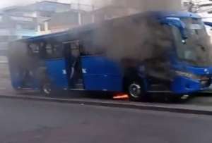 Un bus se incendi&oacute; en La Magdalena