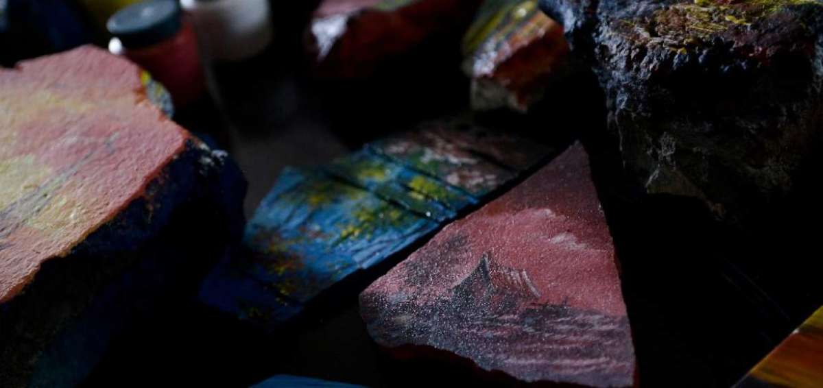 'Una piedra para un hermano' cambia arte por donaciones