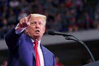 Donald Trump aseguró que la cadena pretende manchar su imagen para las elecciones del 2024. 