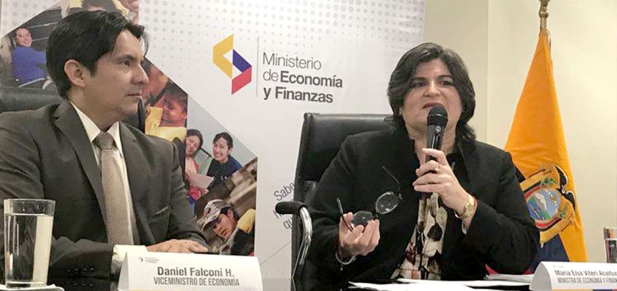 La ministra de Finanzas, Mar&iacute;a Elsa Viteri, explic&oacute; los alcances del programa econ&oacute;mico anunciado por el presidente Len&iacute;n Moreno el lunes en la noche.