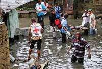 En la época de lluvias además se han dado derrumbes de viviendas y de carreteras en Kinshasa, capital de Congo. 