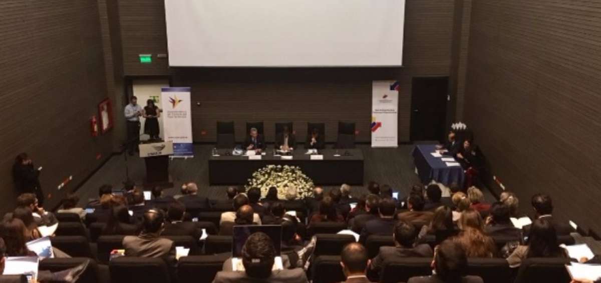 Seminario sobre cooperaci&oacute;n financiera y monetaria regional se desarrolla en Unasur
