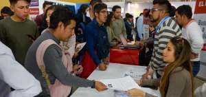 La feria de empleo est&aacute; abierta hasta las 19:00 en el Centro de Convenciones Bicentenario, al norte de Quito.