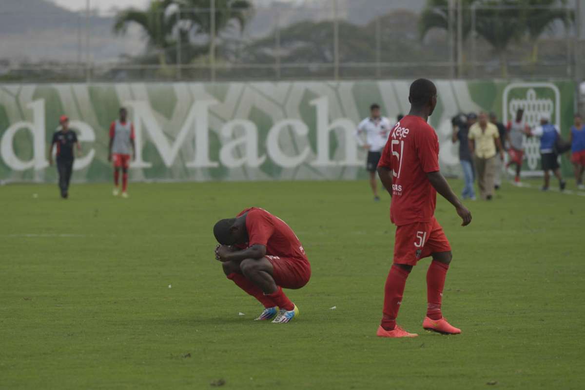 Jugadores de River no sostuvieron el resultado. Foto: Lylibeth Coloma / El Tel&eacute;grafo.