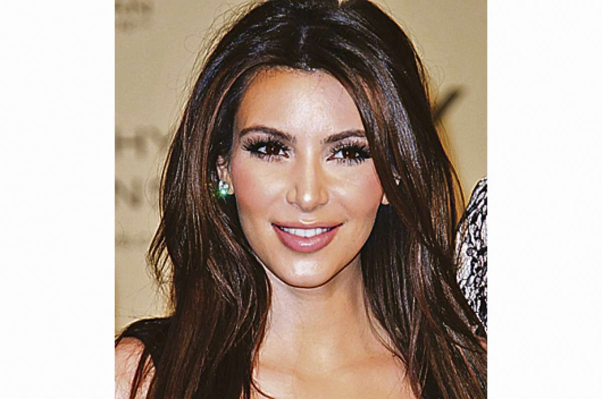 Kardashian publicar&aacute; libro de &lsquo;selfies&rsquo;
