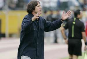Juan Carlos Burbano reemplazará a Diego Martínez
