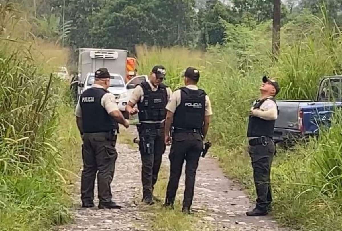 Policías realizaron el procedimiento legal tras el hallazgo.