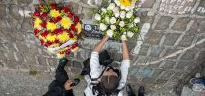 Hoy se cumplen ocho a&ntilde;os y seis meses de la muerte de Froil&aacute;n Jim&eacute;nez, en este sitio ubicado en los exteriores del Hospital de la Polic&iacute;a.