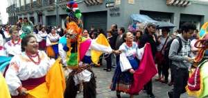 El recorrido de la fiesta empez&oacute; en el Mercado de la Am&eacute;rica y avanz&oacute; hasta el Centro Hist&oacute;rico.