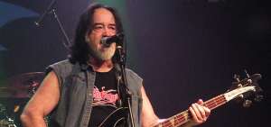 Jos&eacute; Luis Campuzano, &ldquo;Sherpa&rdquo;, fue compositor y letrista de los temas m&aacute;s c&eacute;lebres de Bar&oacute;n Rojo, como &ldquo;Concierto para ellos&rdquo; hace 40 a&ntilde;os.