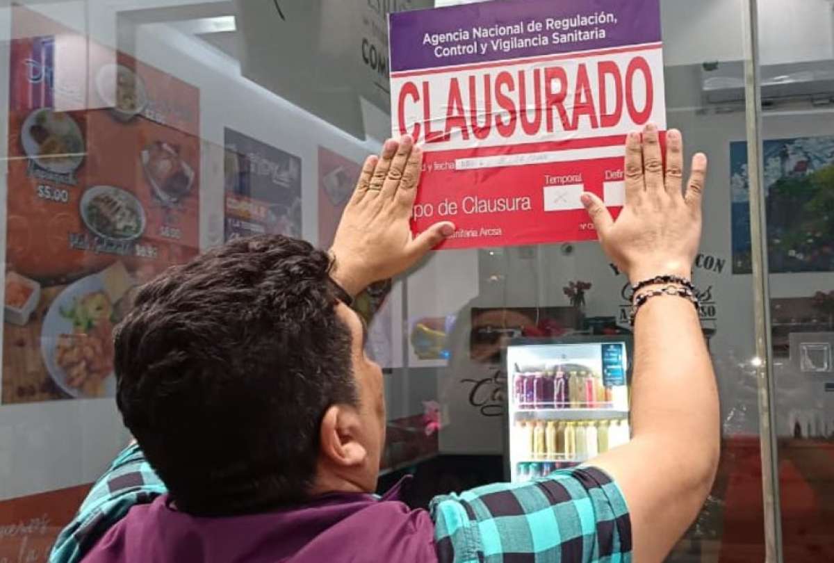Seis establecimientos fueron clausurados en La Aurora durante operativo sanitario
