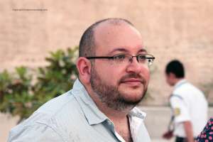  Jason Rezaian fue detenido el 22 de julio de 2014 en su domicilio de Teher&aacute;n junto a su esposa. FOTO: Internet 