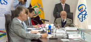 Dos postulantes al Consejo Electoral tienen problemas