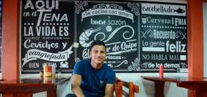 El peleador nacional Carlos Quipo maneja la cadena de restaurantes El Sabor de Quipo, mientras analiza la posibilidad de colgar los guantes.