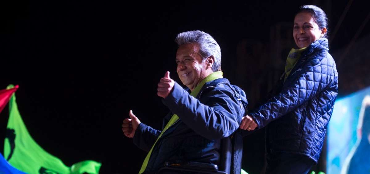 Len&iacute;n Moreno lleg&oacute; a Quitumbe para el cierre de su campa&ntilde;a y ante miles de simpatizantes dio su &uacute;ltimo discurso electoral. Convoc&oacute; a votar en paz el domingo.