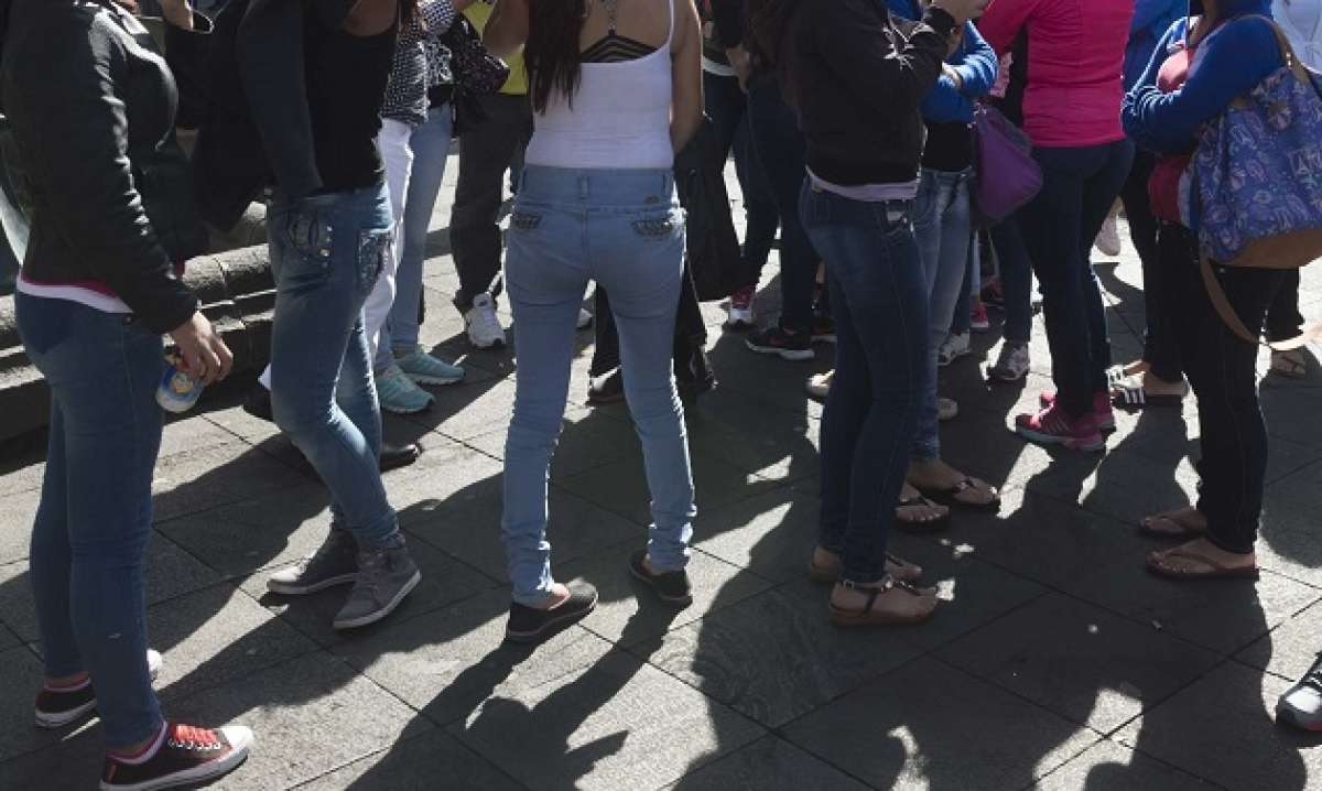 Las trabajadoras sexuales aseguraron que no dejar&aacute;n el sector en donde cumplen su labor. Foto: John Guevara / EL TEL&Eacute;GRAFO