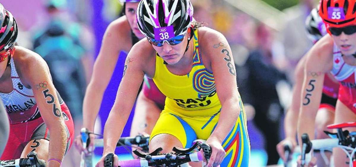 Bravo (amarillo) apunta a los 10 primeros lugares del triatl&oacute;n que se realizar&aacute; en R&iacute;o de Janeiro. Se clasific&oacute; al certamen en la &uacute;ltima prueba. 