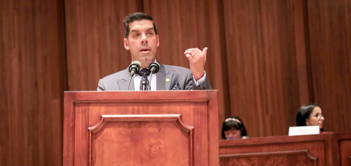 El ministro de Trabajo, Ra&uacute;l Ledesma, expres&oacute; su oposici&oacute;n a fijar l&iacute;mites a las utilidades de los trabajadores. La respuesta est&aacute; en manos de la Corte.