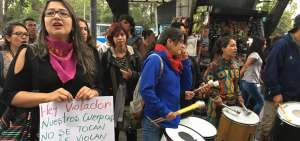 Colectivos como &ldquo;VIvas Nos Queremos&rdquo; tambi&eacute;n pidieron justicia por el asesinato de Carolina Andrango.