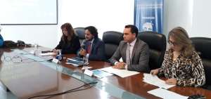 Las autoridades llamaron a explotar las herramientas digitales  para evitar conferencias o concentraciones de personas en lugares de trabajo.