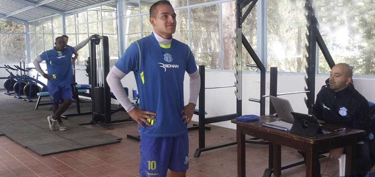 Macar&aacute; buscar&aacute; un torneo internacional en esta temporada
