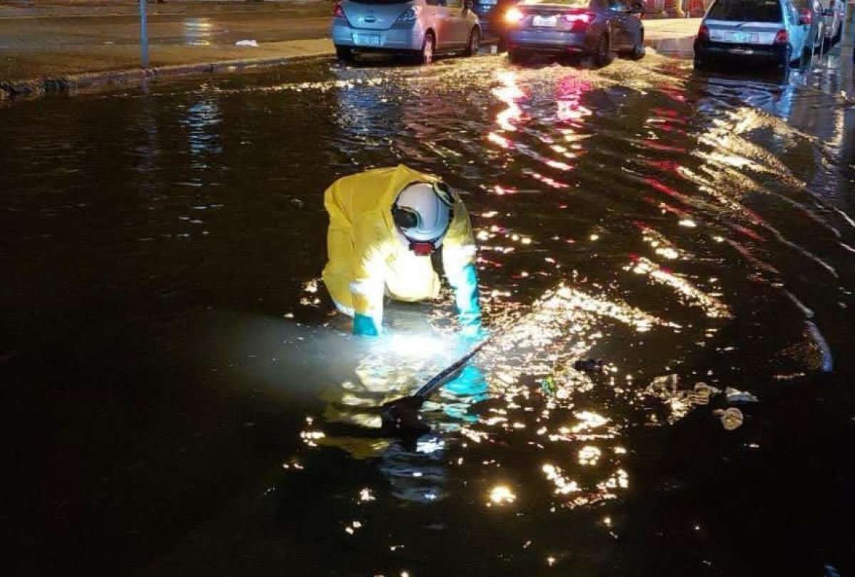 Las lluvias causaron incidentes en Guayaquil, Daule y otros cantones.