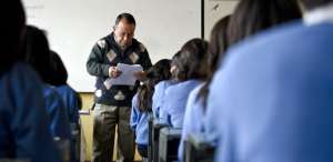 800 instituciones de educaci&oacute;n p&uacute;blica del pa&iacute;s, de 15 mil que funcionan con ense&ntilde;anza hasta s&eacute;ptimo de b&aacute;sica, tienen en su malla curricular la ense&ntilde;anza del idioma ingl&eacute;s. FOTO: ANDRES DARQUEA