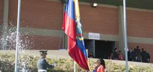 La bandera de Ecuador ya flamea en la Villa Suramericana de Cochabamba 2018